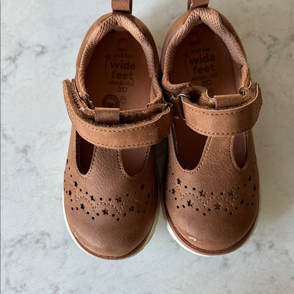 Stride Rite Toddler Mary Janes size 8